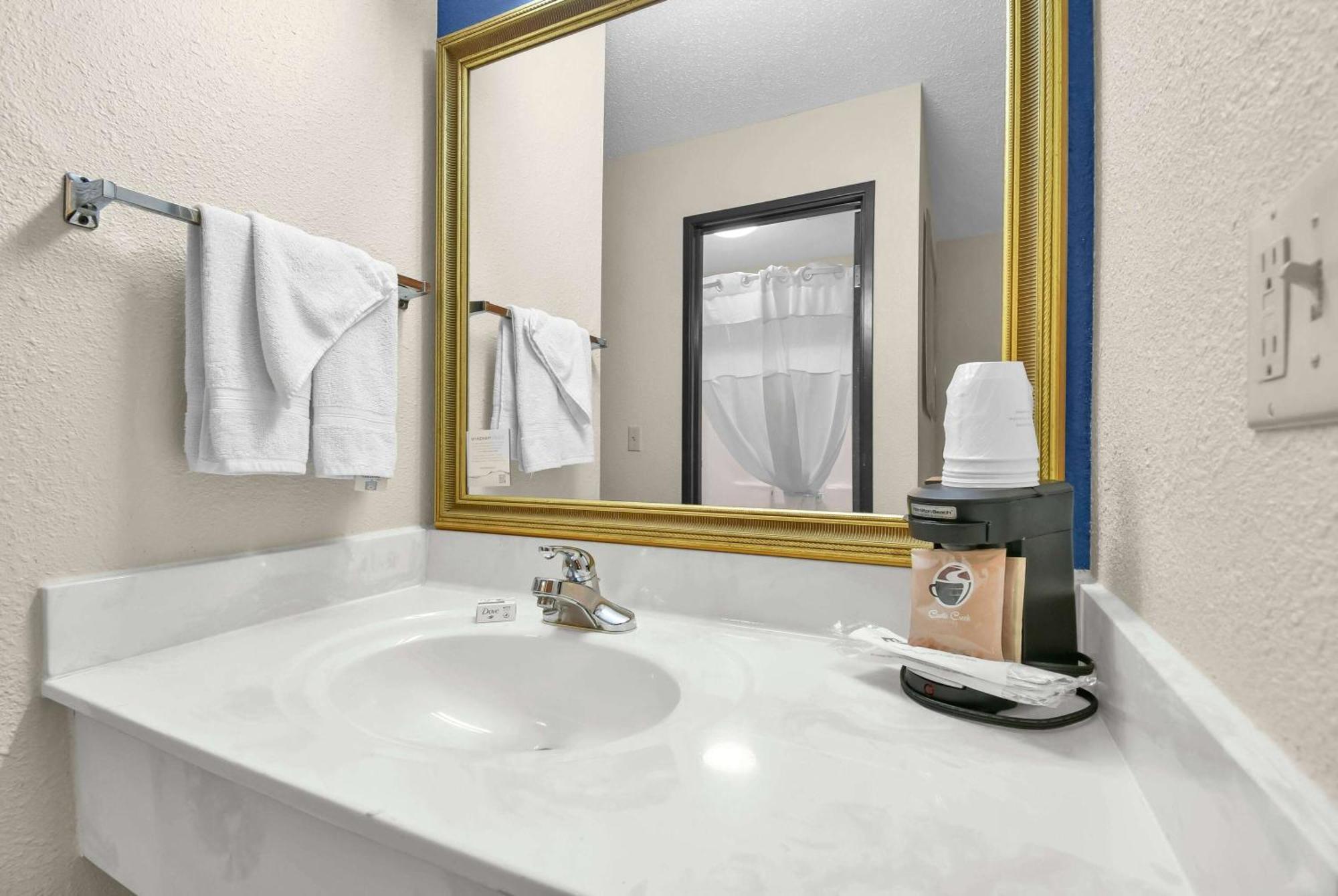 Baymont By Wyndham Zanesville Exteriér fotografie