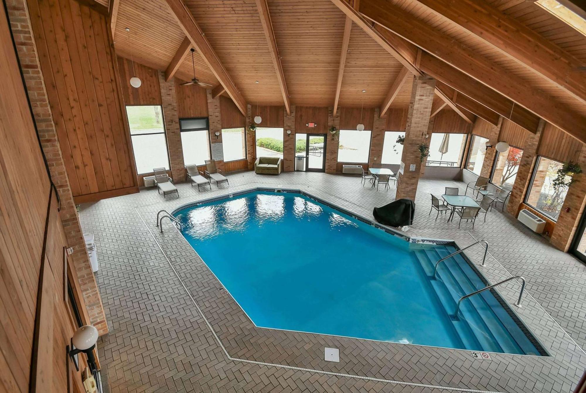 Baymont By Wyndham Zanesville Exteriér fotografie